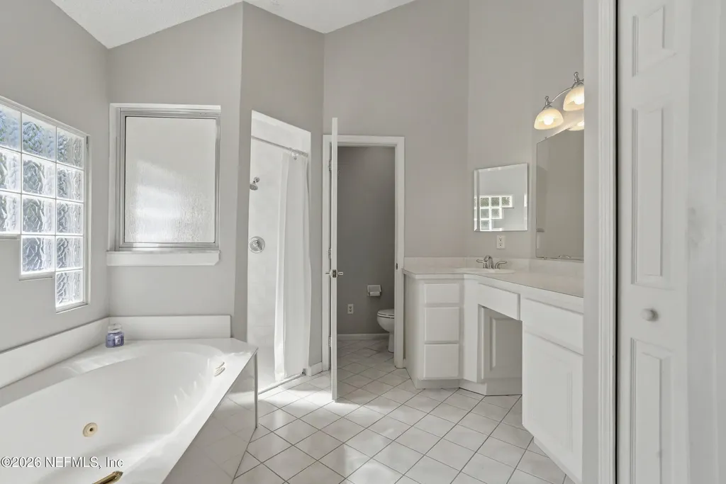 836 Lake Asbury Drive Green Cove Springs FL 32043