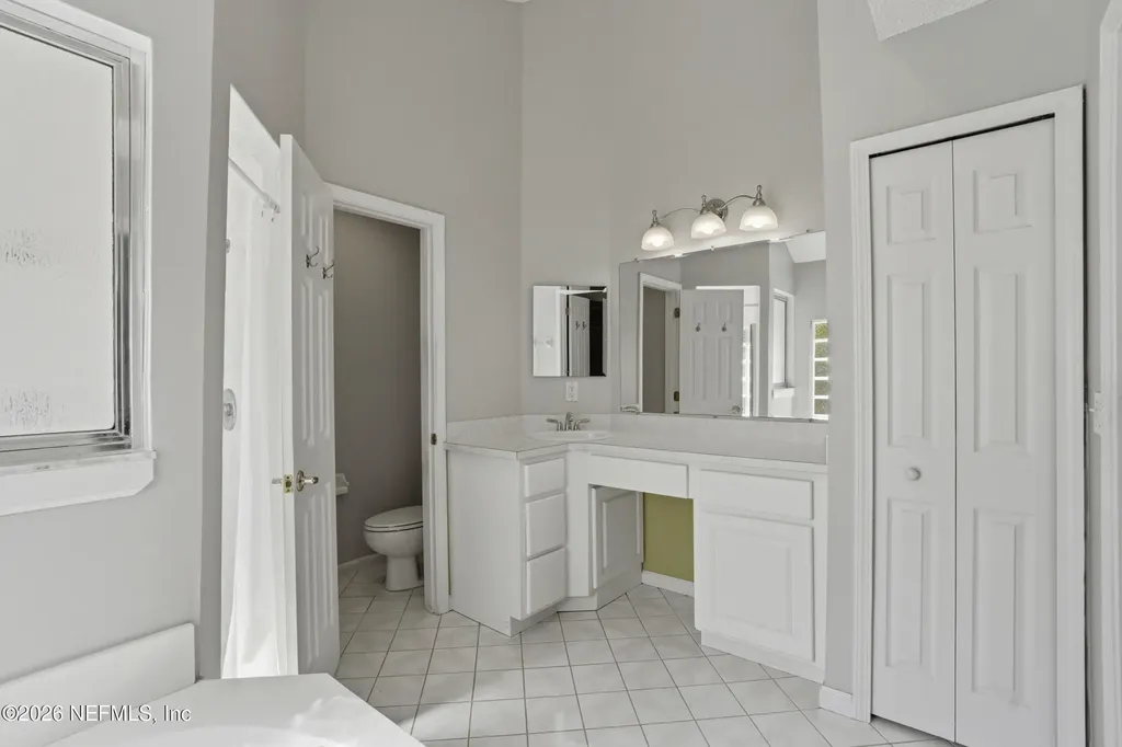 836 Lake Asbury Drive Green Cove Springs FL 32043