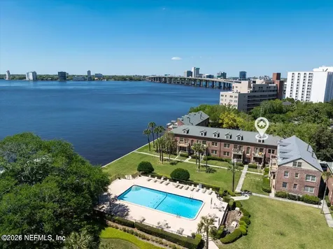 834 Cedar Street Jacksonville FL 32207