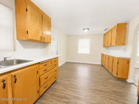 6009 Verdes Road Jacksonville FL 32244