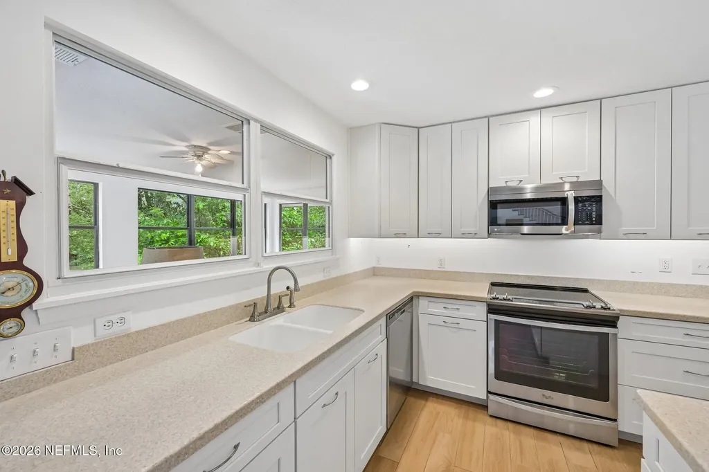 2402 Sandy Run Drive W Middleburg FL 32068