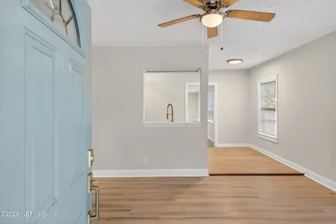 4517 Delta Avenue Jacksonville FL 32205