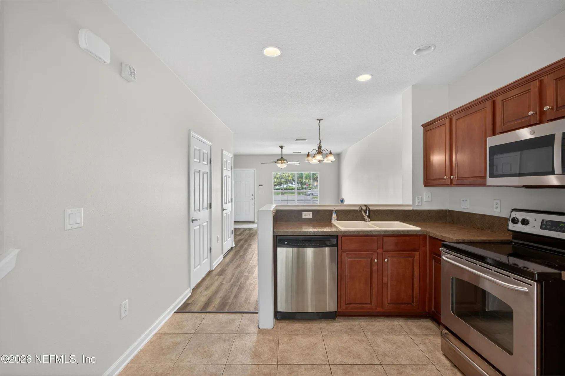 8098 Summer Palm Court Jacksonville FL 32256