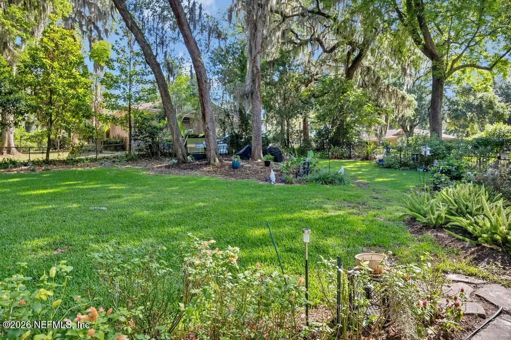 7242 Trails End Jacksonville FL 32277