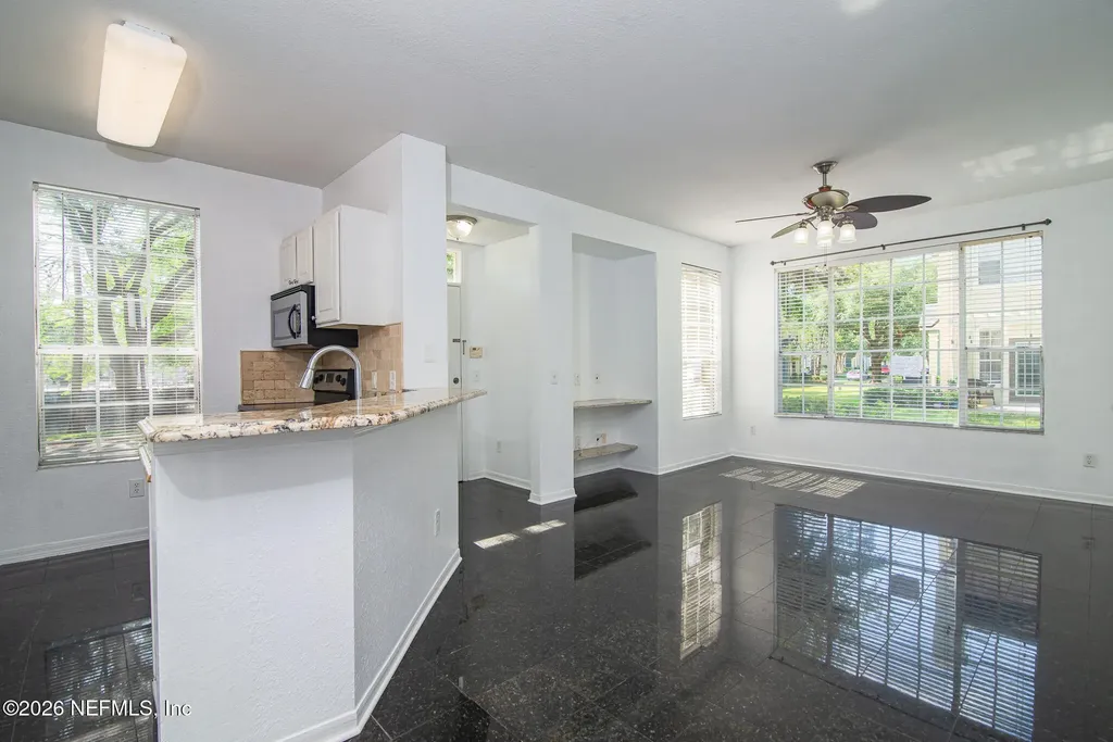 13703 Richmond Park Drive Jacksonville FL 32224
