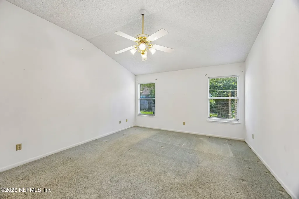 8630 Charlesgate Circle N Jacksonville FL 32244
