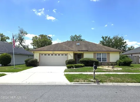 8630 Charlesgate Circle N Jacksonville FL 32244