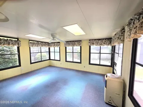 8630 Charlesgate Circle N Jacksonville FL 32244