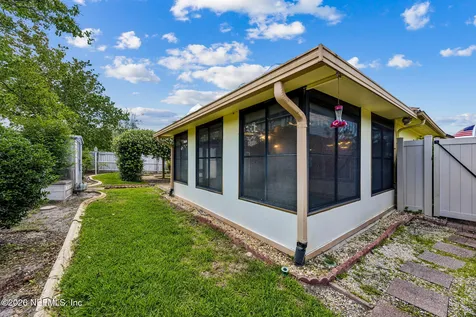 8630 Charlesgate Circle N Jacksonville FL 32244