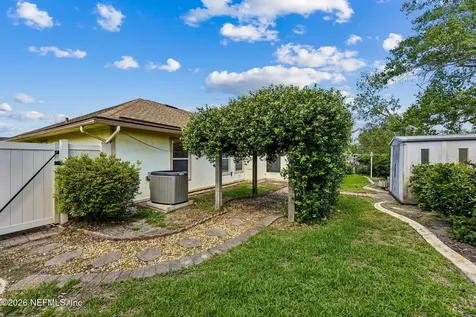 8630 Charlesgate Circle N Jacksonville FL 32244
