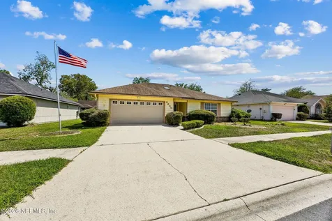 8630 Charlesgate Circle N Jacksonville FL 32244