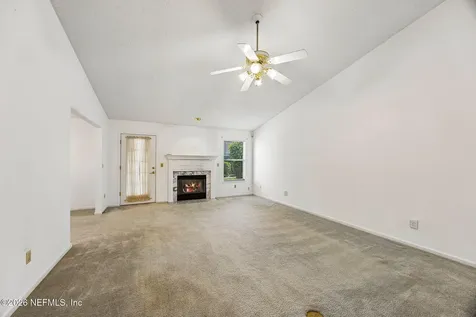 8630 Charlesgate Circle N Jacksonville FL 32244