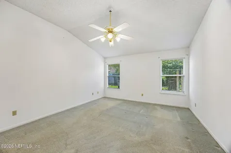 8630 Charlesgate Circle N Jacksonville FL 32244