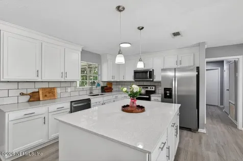 9744 Sappington Avenue Jacksonville FL 32208