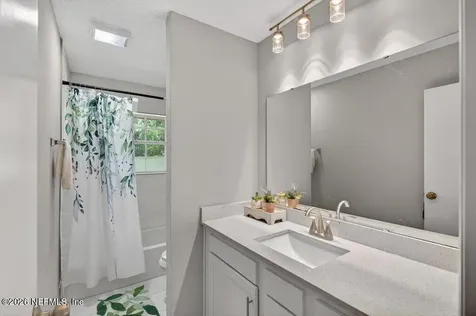 9744 Sappington Avenue Jacksonville FL 32208