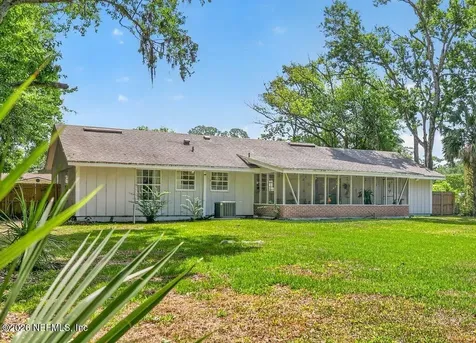 9744 Sappington Avenue Jacksonville FL 32208