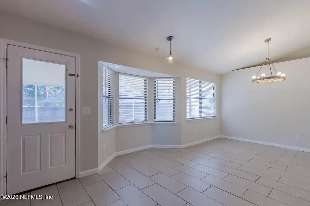 1639 Ponderosa Pine Drive E Jacksonville FL 32225