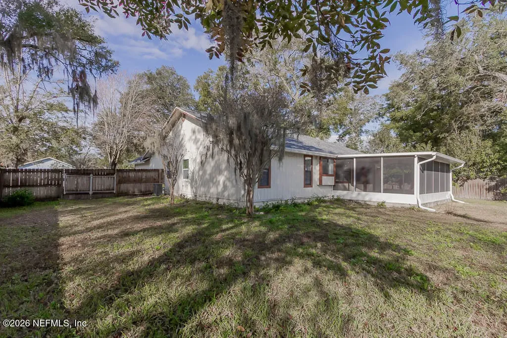 1639 Ponderosa Pine Drive E Jacksonville FL 32225