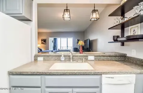 829 1st Street S Jacksonville Beach FL 32250