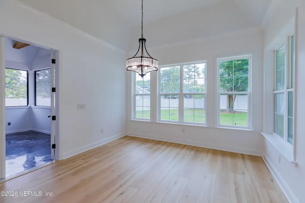 2418 Leafdale Circle S Jacksonville FL 32218