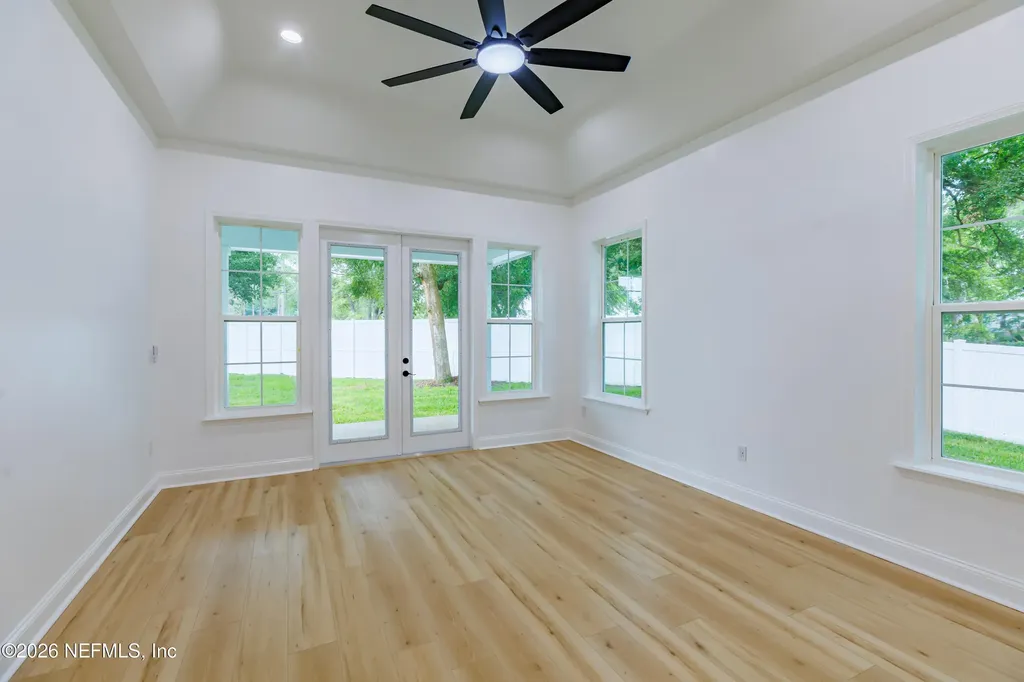 2418 Leafdale Circle S Jacksonville FL 32218