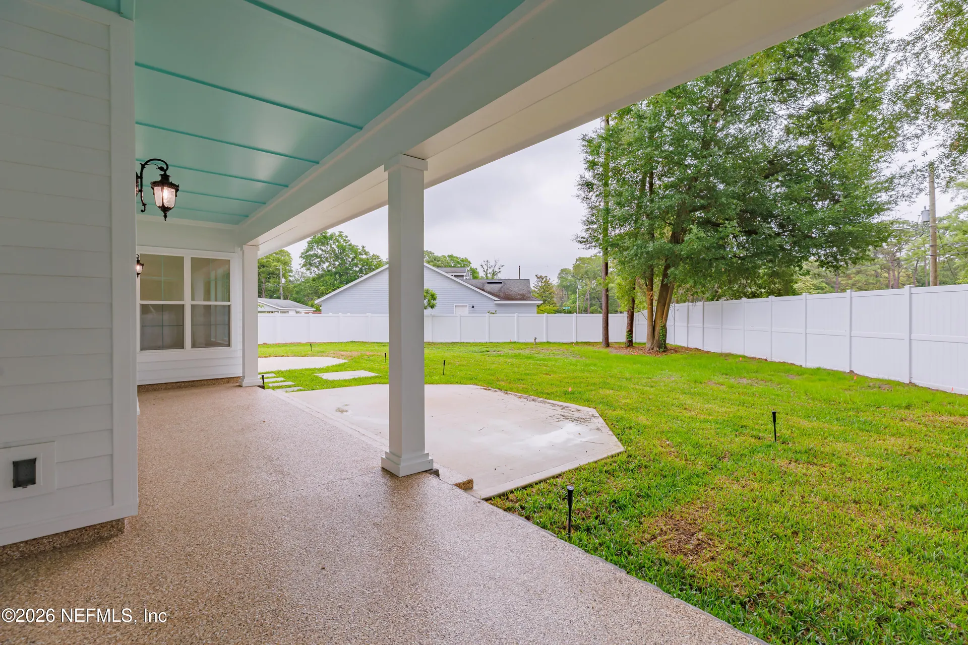 2418 Leafdale Circle S Jacksonville FL 32218