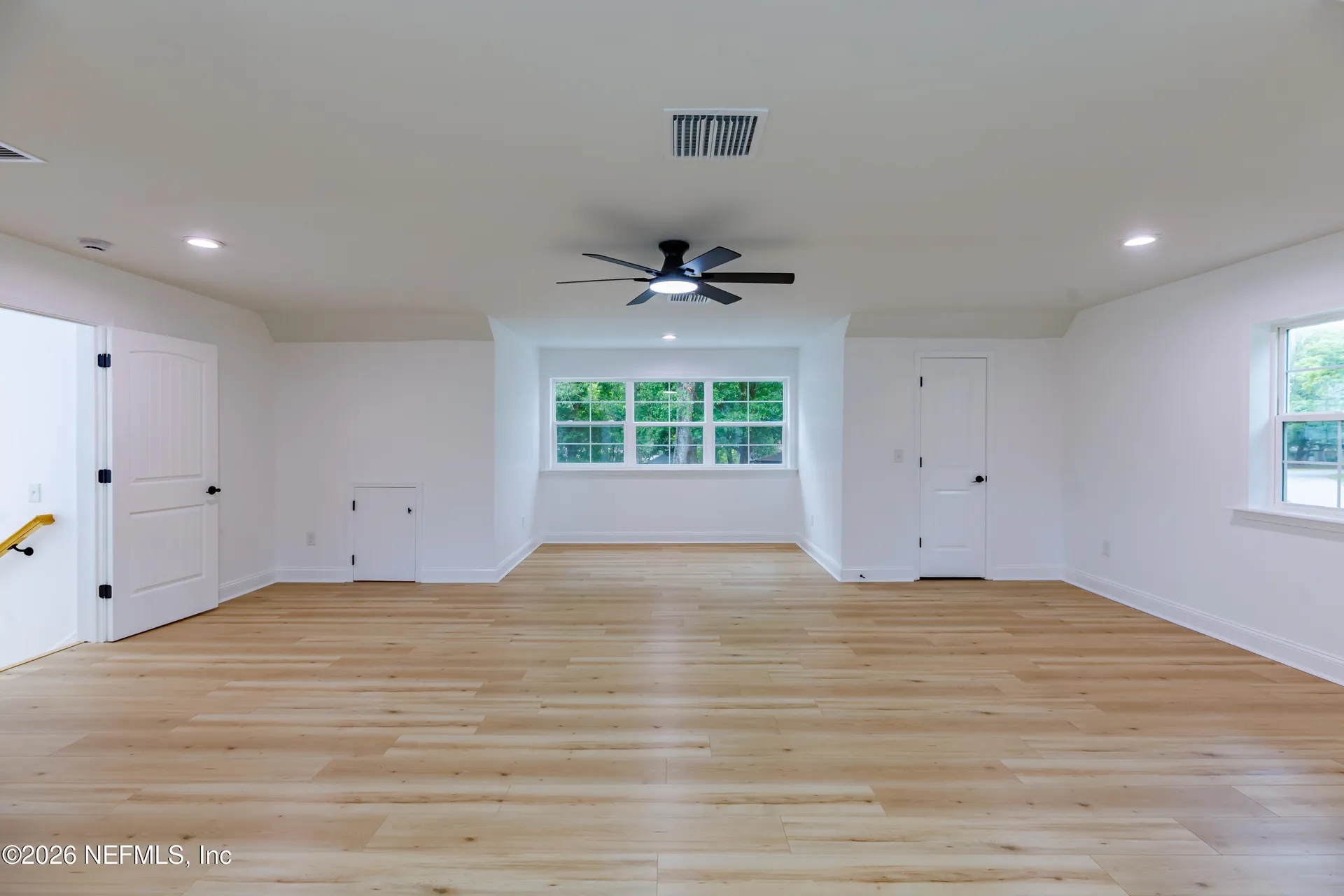 2418 Leafdale Circle S Jacksonville FL 32218