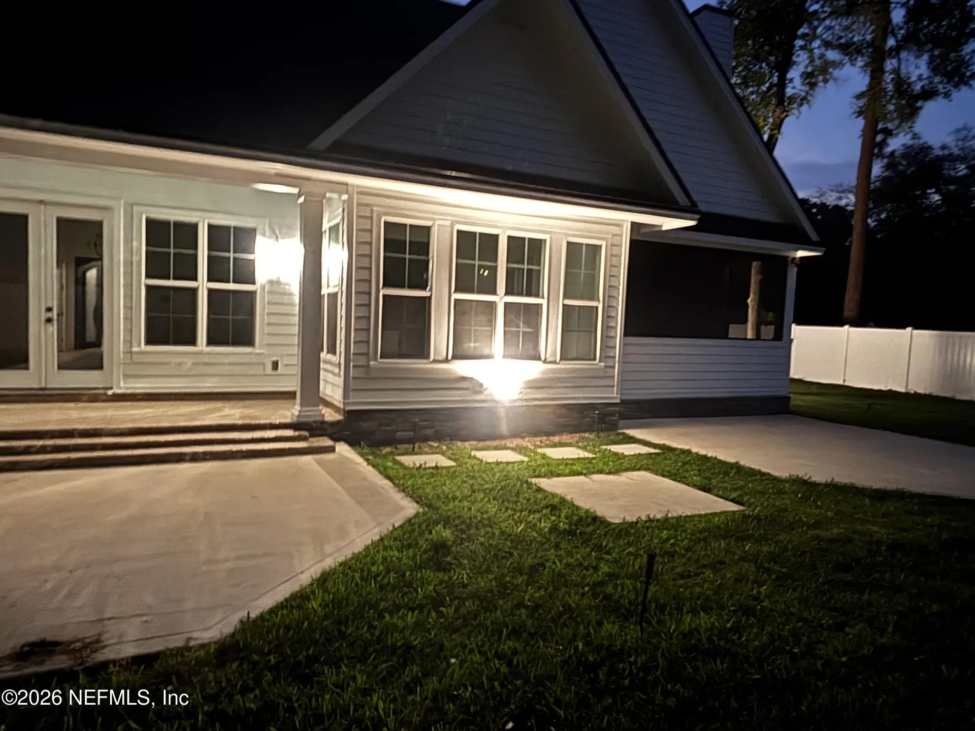 2418 Leafdale Circle S Jacksonville FL 32218