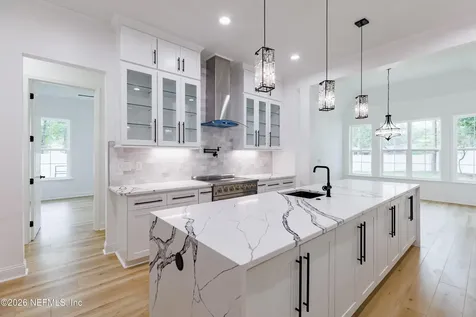 2418 Leafdale Circle S Jacksonville FL 32218