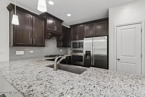 15 Canary Palm Court Ponte Vedra FL 32081