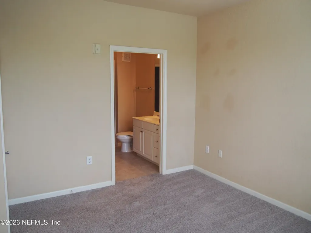 8539 Gate Parkway Jacksonville FL 32216