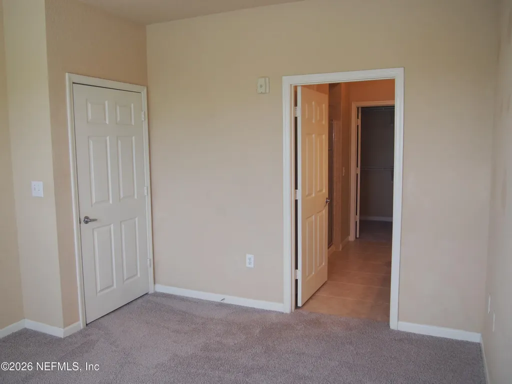 8539 Gate Parkway Jacksonville FL 32216