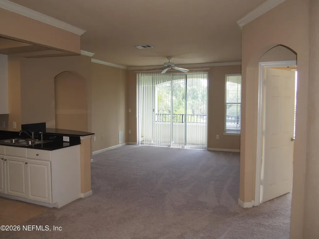 8539 Gate Parkway Jacksonville FL 32216