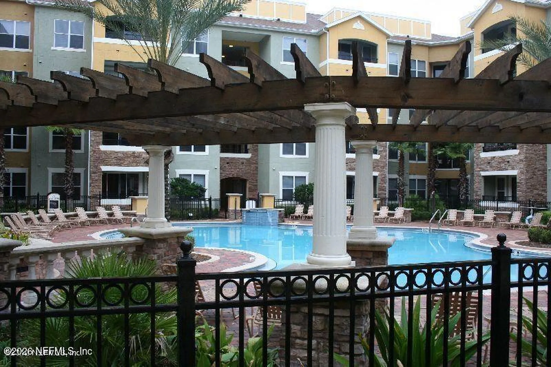 8539 Gate Parkway Jacksonville FL 32216