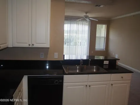8539 Gate Parkway Jacksonville FL 32216