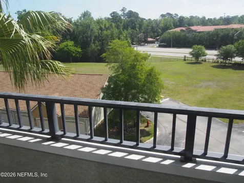 8539 Gate Parkway Jacksonville FL 32216