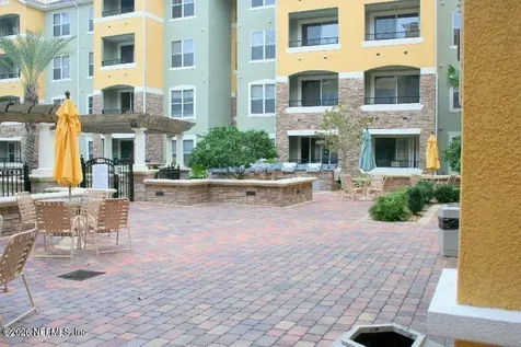 8539 Gate Parkway Jacksonville FL 32216