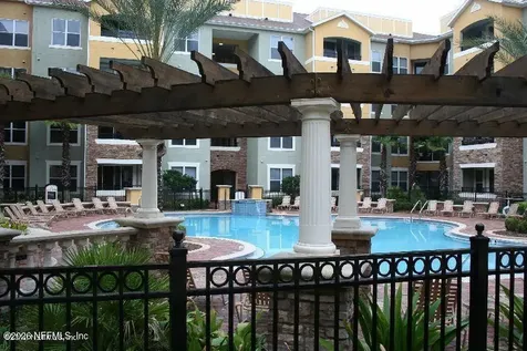 8539 Gate Parkway Jacksonville FL 32216