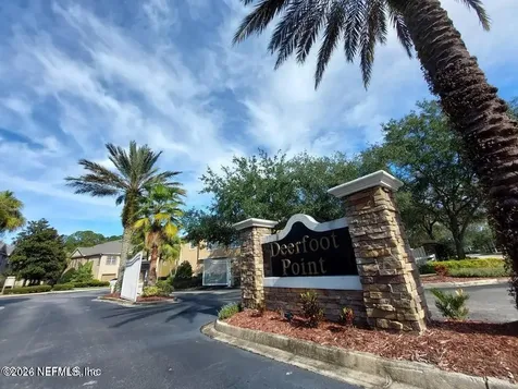 7151 Deerfoot Point Circle Jacksonville FL 32256