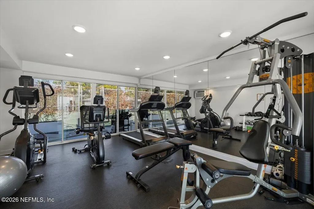 1560 Lancaster Terrace Jacksonville FL 32204