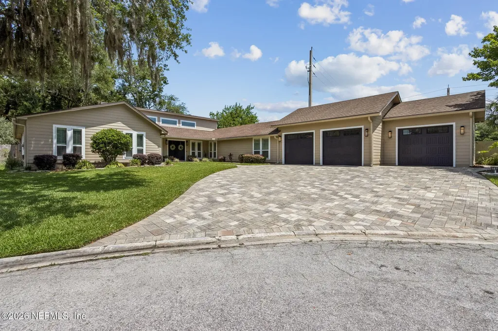 1877 Christopher Point Road S Jacksonville FL 32217