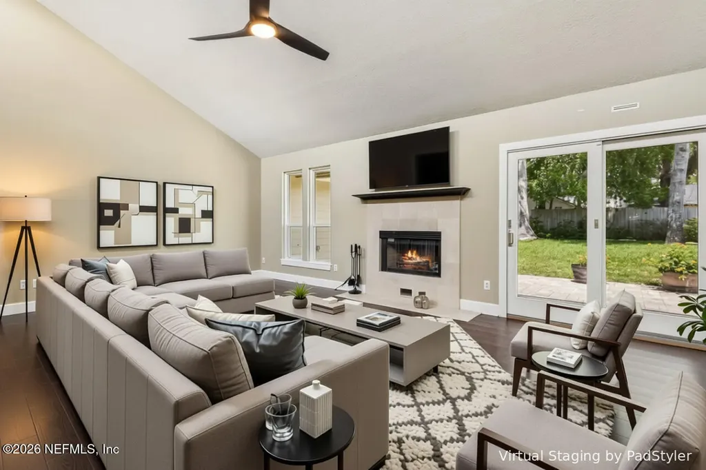 1877 Christopher Point Road S Jacksonville FL 32217