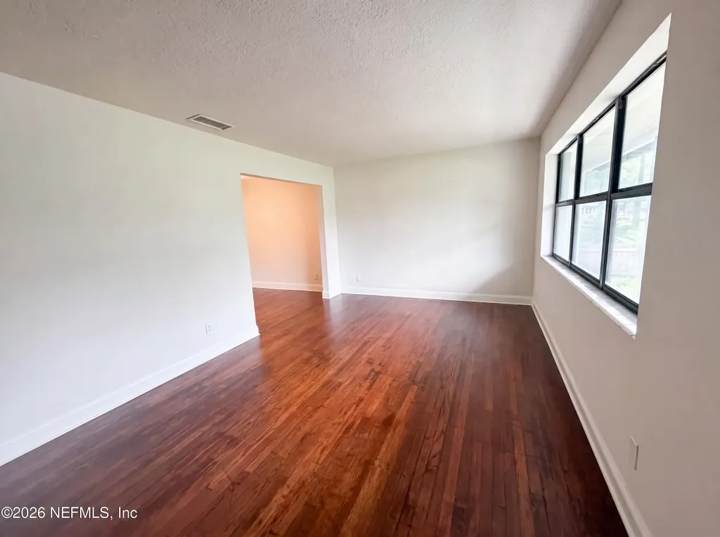 7520 Altus Drive S Jacksonville FL 32277