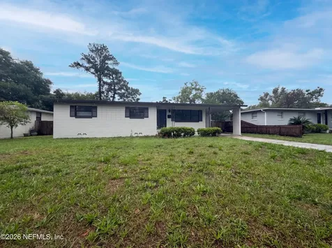 7520 Altus Drive S Jacksonville FL 32277