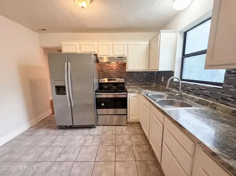 7520 Altus Drive S Jacksonville FL 32277