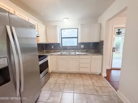 7520 Altus Drive S Jacksonville FL 32277