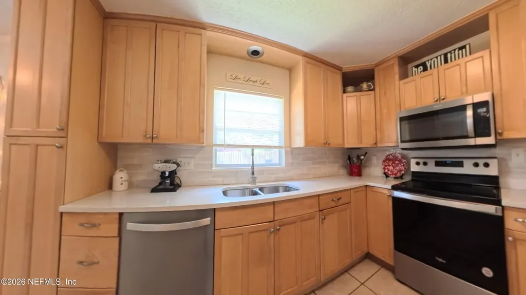 214 E Teakwood Circle Middleburg FL 32068