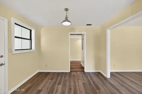 6715 Frye Avenue W Jacksonville FL 32210