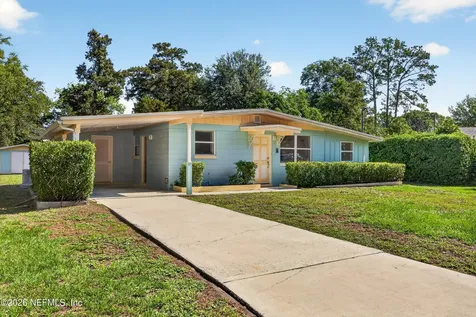 6715 Frye Avenue W Jacksonville FL 32210