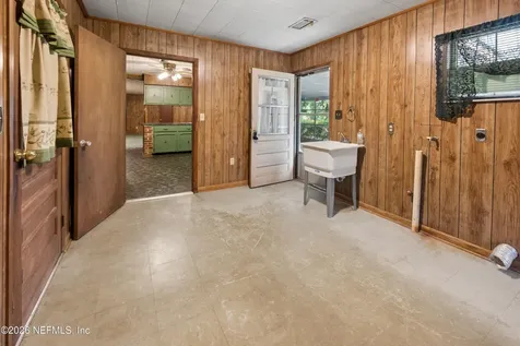 12781 W Sr 100 Lake Butler FL 32054
